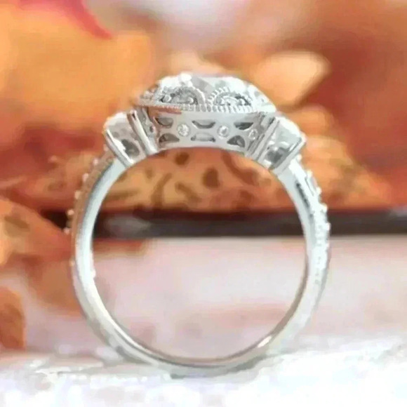 Gorgeous Bridgerton Regency Era Look Silver Diamond Ring - Picture 4 of 4